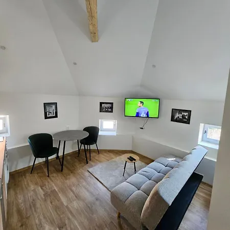 Magazaki Tesnjar Hotel apartamentowy 4*